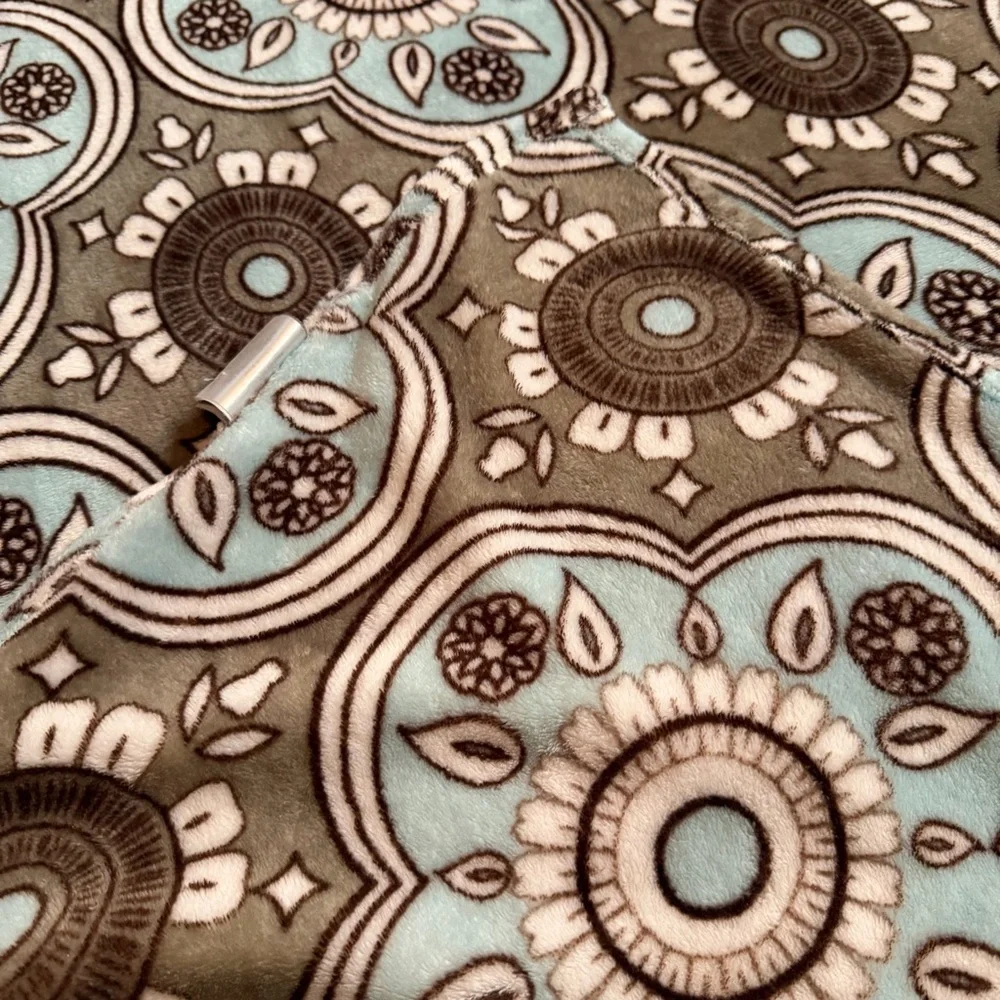 Northpoint Plush Fleece Throw Blanket Gray Aqua Medallion 72in